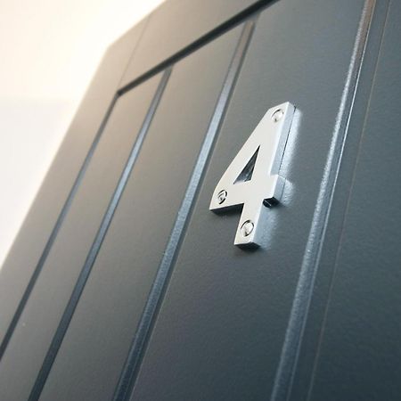 Modern Guesthouse, Fast Wi-Fi, Street Free Parking, Central, Fully Equipped Cardiff Bagian luar foto