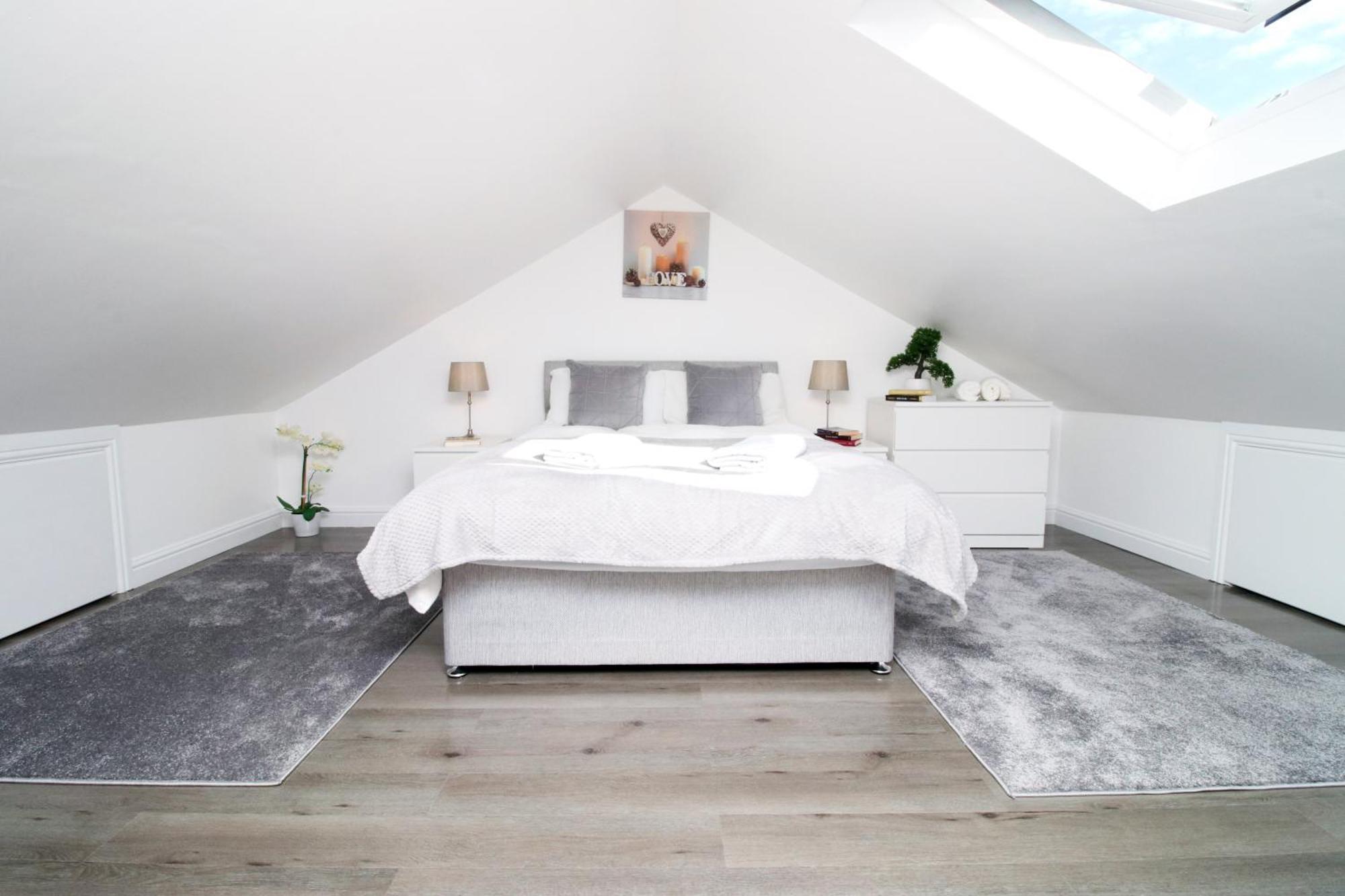 Modern Guesthouse, Fast Wi-Fi, Street Free Parking, Central, Fully Equipped Cardiff Bagian luar foto