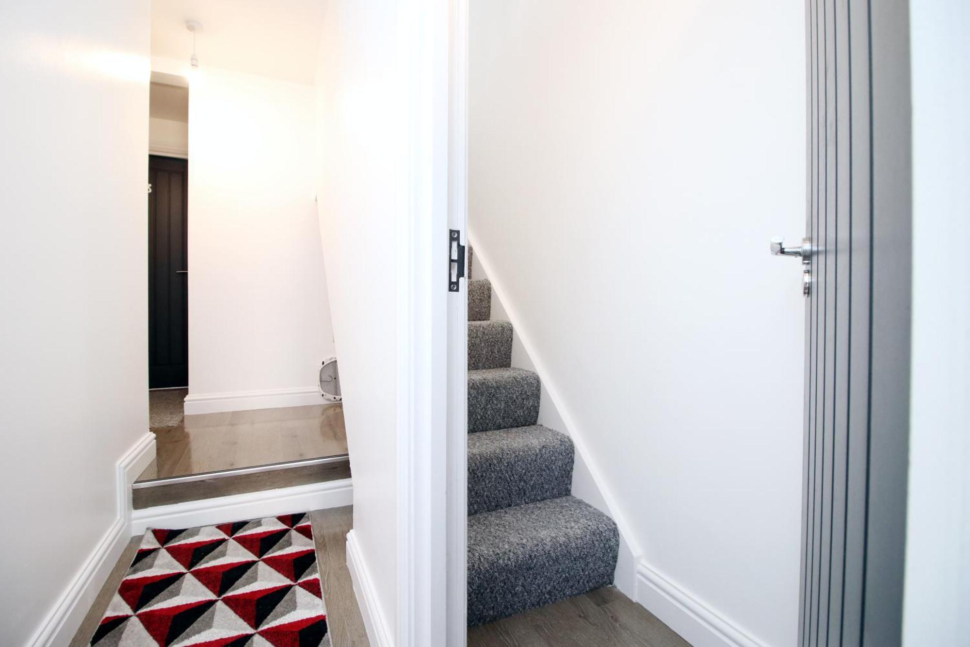 Modern Guesthouse, Fast Wi-Fi, Street Free Parking, Central, Fully Equipped Cardiff Bagian luar foto